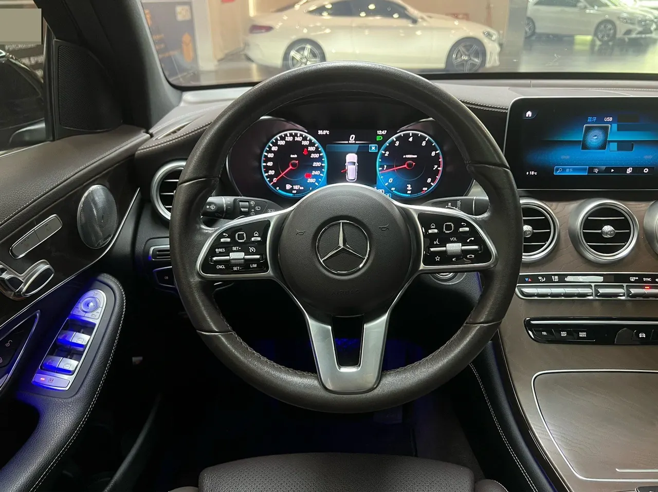 Mercedes Benz 2020 GLC 260 L 4MATIC 2.0T Luxury Automatic 5