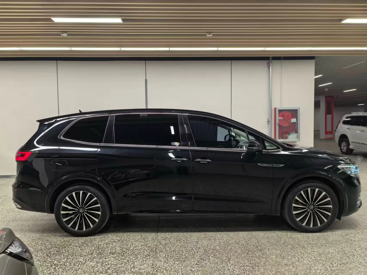 Volkswagen 2020 Wei (Viloran) 2.0TSI 380TSI Premium Edition Automatic Gear 5