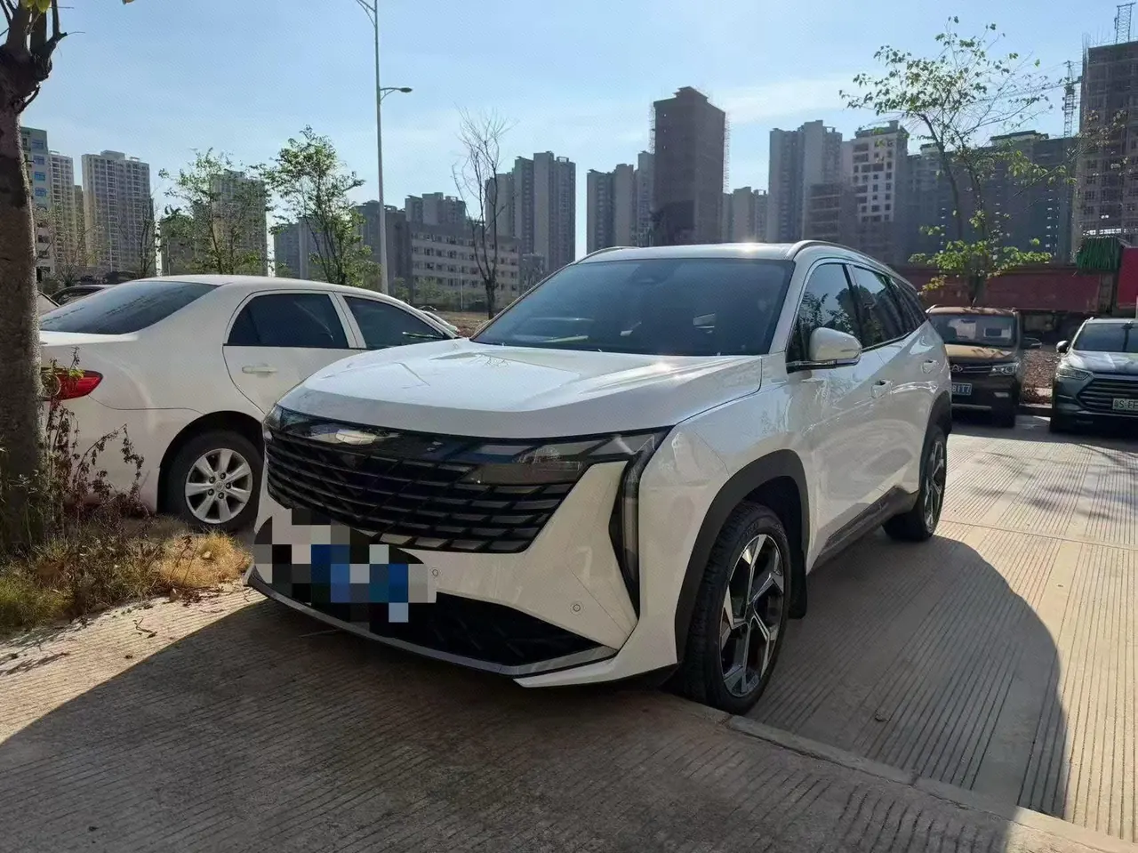 Open image lightbox: Geely 2024 Boyue L 1.5TD Longteng Edition Automatic Gear