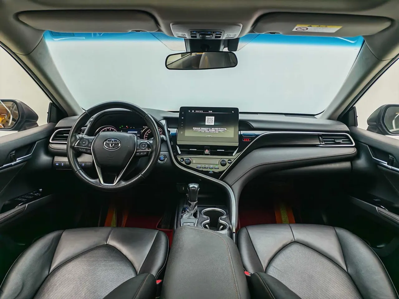 Toyota 2021 Camry 2.0G Stepless Deluxe Edition Automatic Gear 10