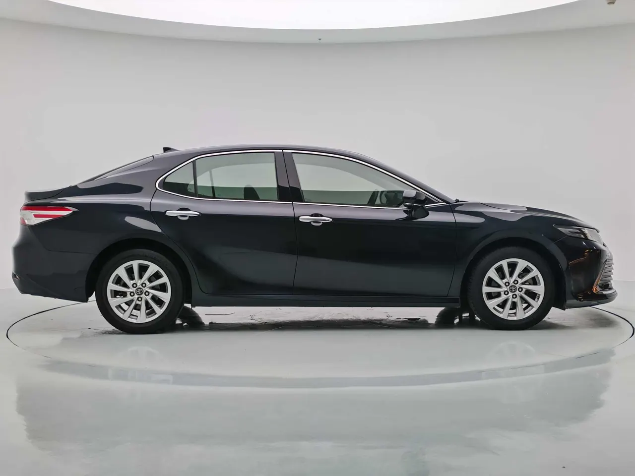 Toyota 2021 Camry 2.0G Stepless Deluxe Edition Automatic Gear 6