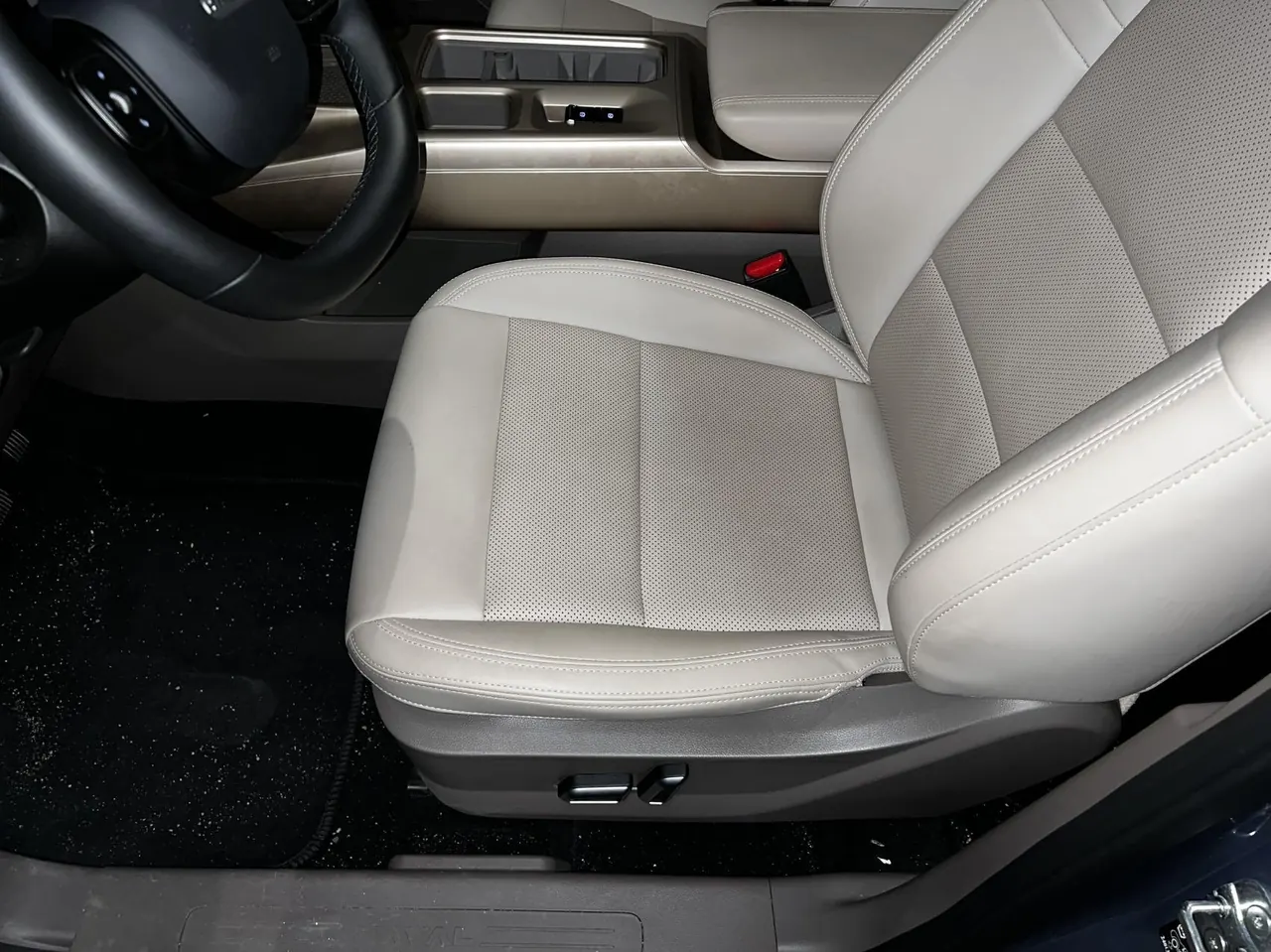 Haval 2024 big dog 1.5T Labrador version automatic gear 2