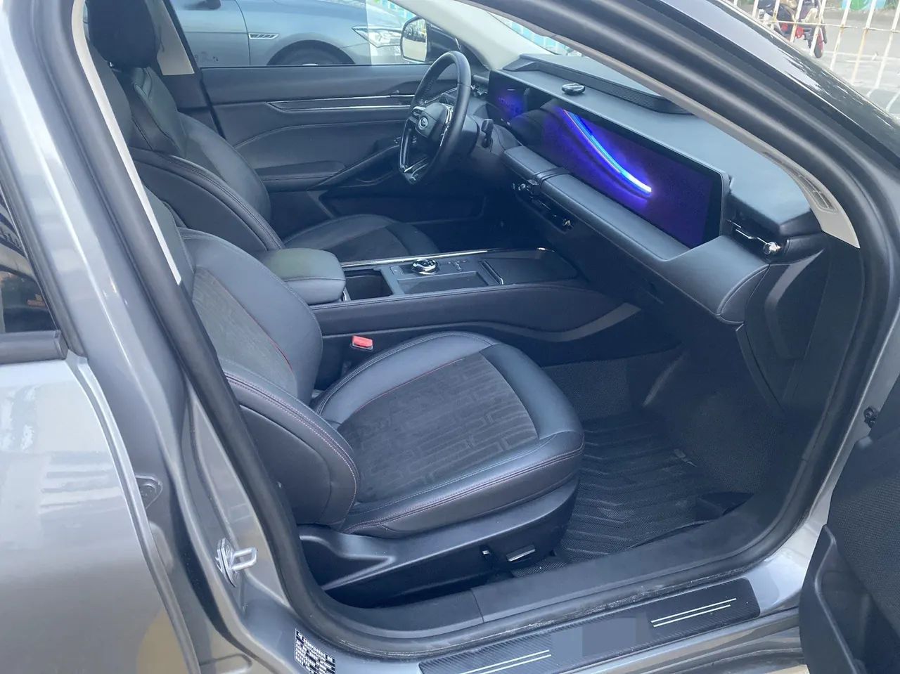 Ford 2022 Mondeo 2.0T EcoBoost 245 Luxury (Modified) Automatic Gear 4
