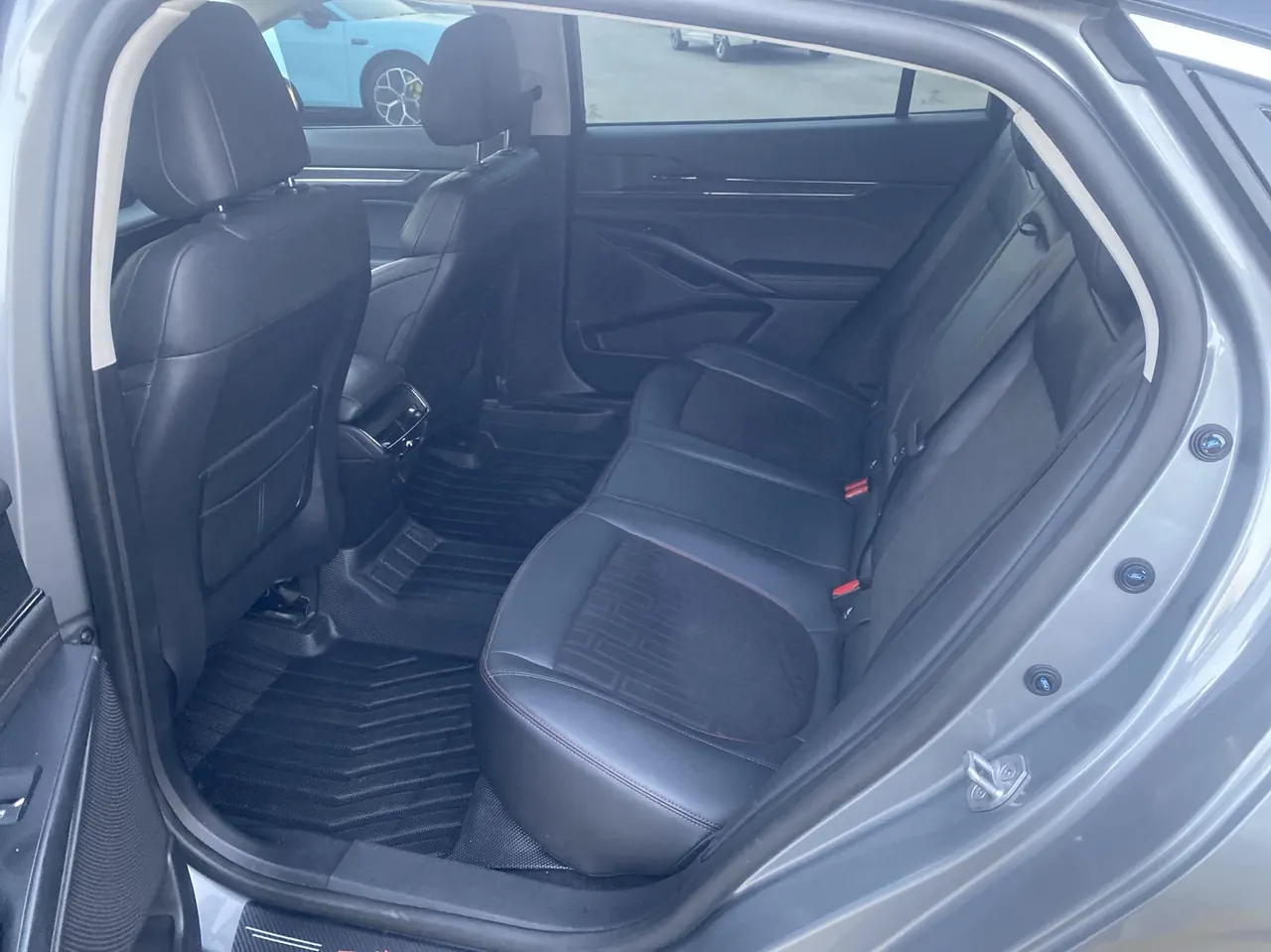 Ford 2022 Mondeo 2.0T EcoBoost 245 Luxury (Modified) Automatic Gear 6