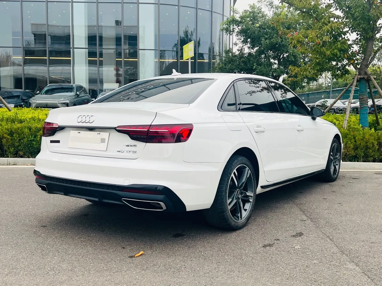 Audi 2022 A4L 2.0TFSI 40TFSI Deluxe Dynamic Automatic 3