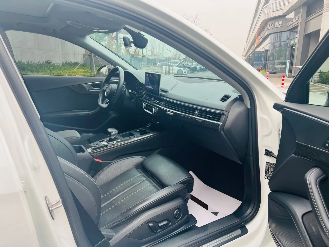 Audi 2022 A4L 2.0TFSI 40TFSI Deluxe Dynamic Automatic 6