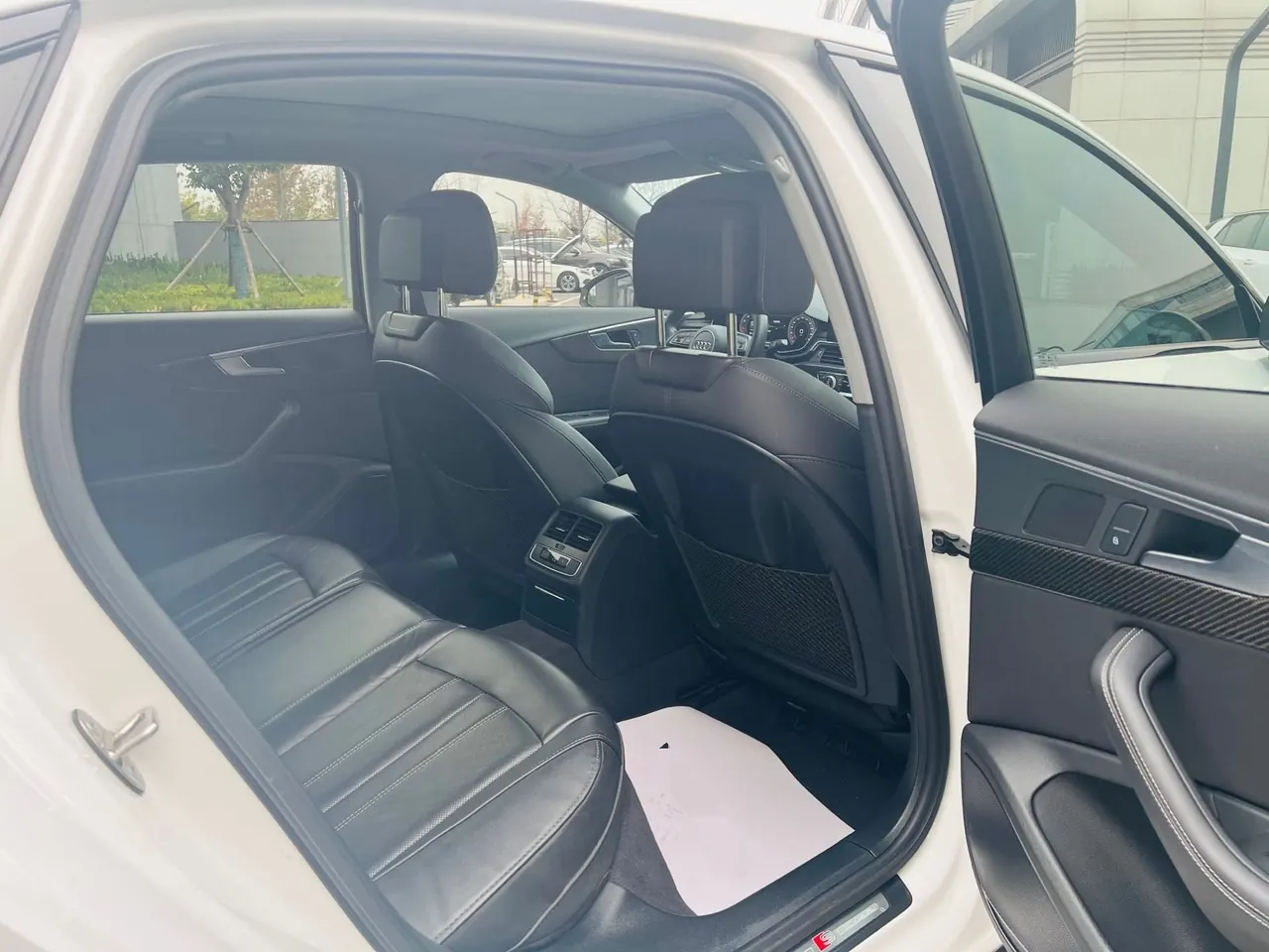 Audi 2022 A4L 2.0TFSI 40TFSI Deluxe Dynamic Automatic 7