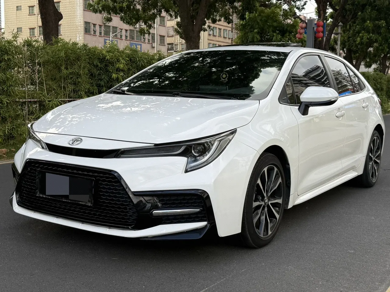 Toyota 2022 Lei Ling 1.2T Stepless 185T Sports Edition Automatic Gear - View 1