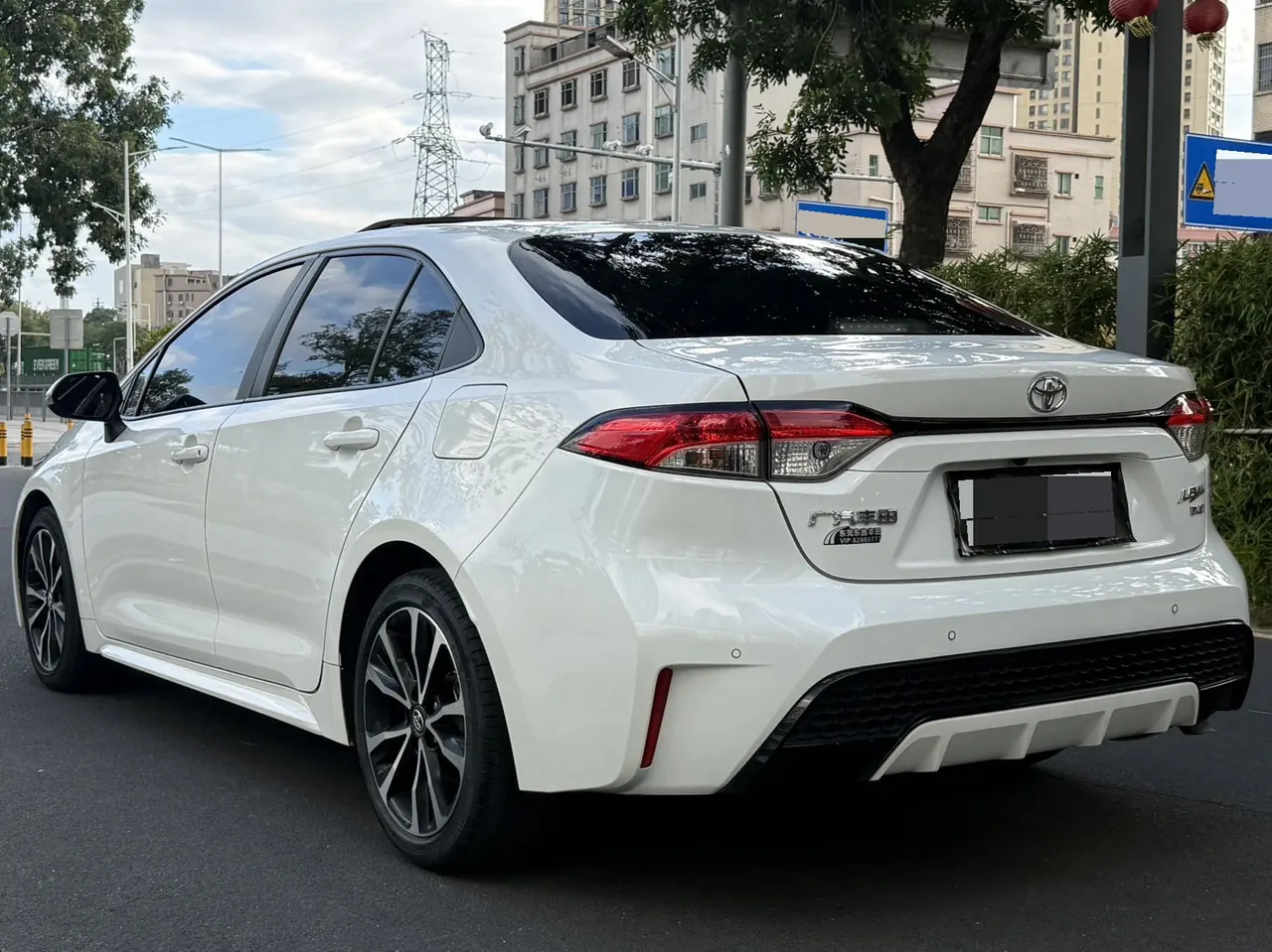 Toyota 2022 Lei Ling 1.2T Stepless 185T Sports Edition Automatic Gear 9