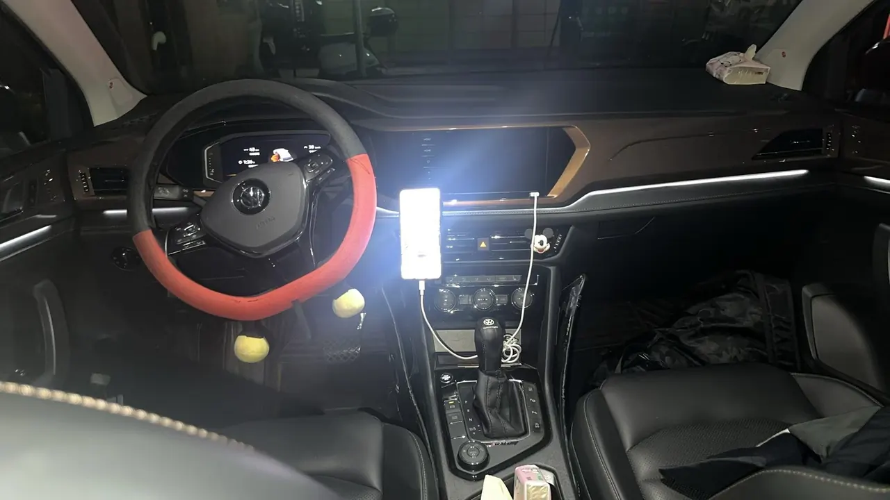 Volkswagen 2020 Tuyue 2.0TSI 330TSI Four-wheel Drive Flagship Automatic Gear 4