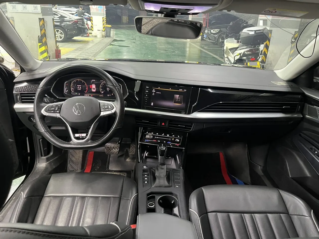 Volkswagen 2022 Passat 2.0TSI 330TSI Star Elite Edition Automatic Gear 7