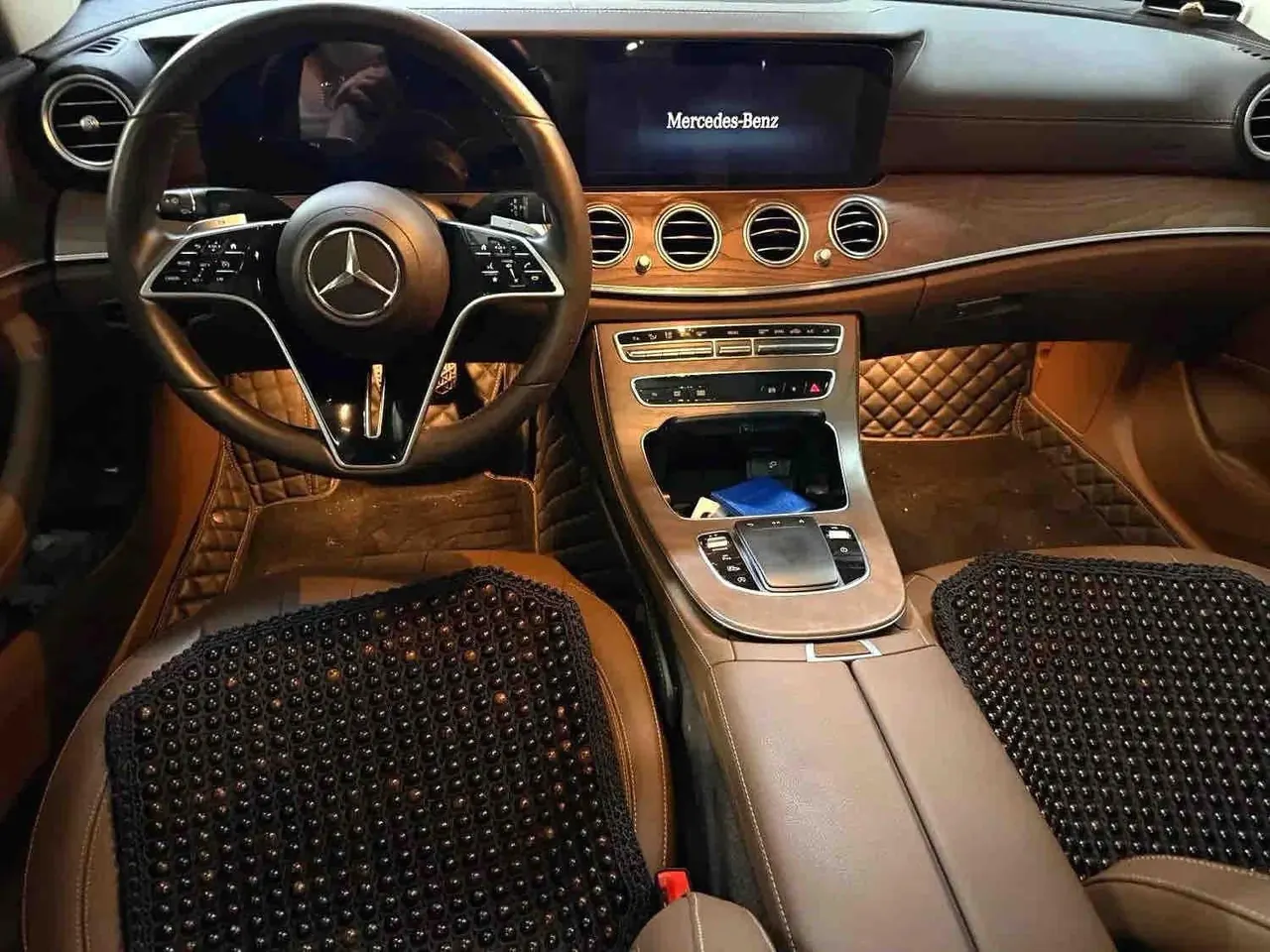 Mercedes Benz E Class 2022 E 300 L 2.0T Fashion (Change 2) Automatic Gear 4