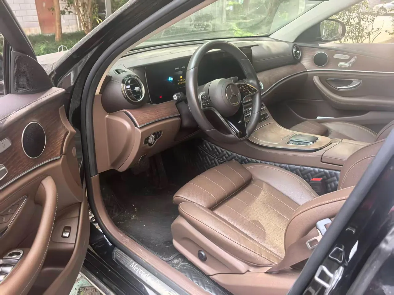 Mercedes Benz E Class 2022 E 300 L 2.0T Fashion (Change 2) Automatic Gear 2