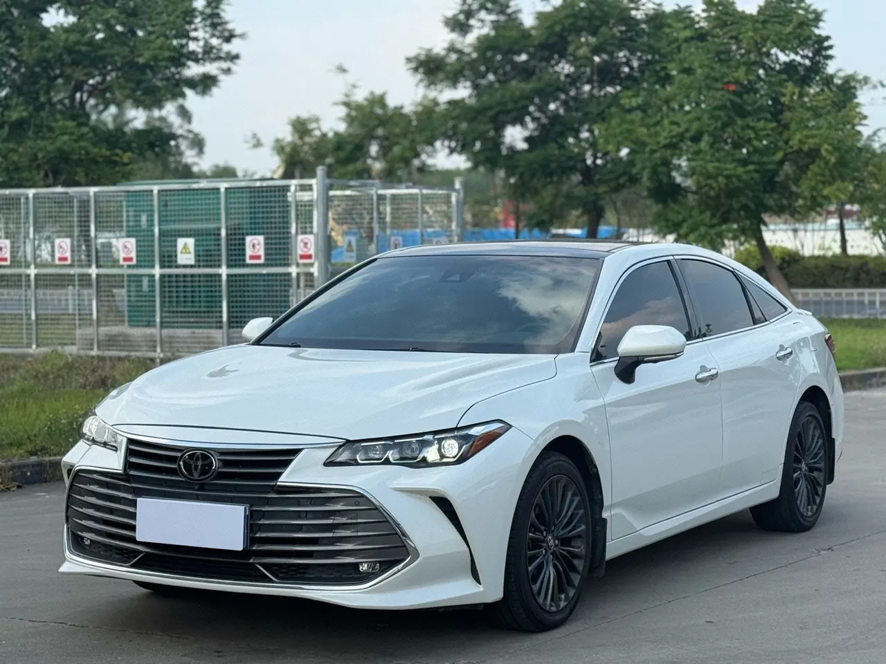 Toyota 2021 Asian Dragon 2.5 Touring Distinguished SPORT Edition Automatic - View 1