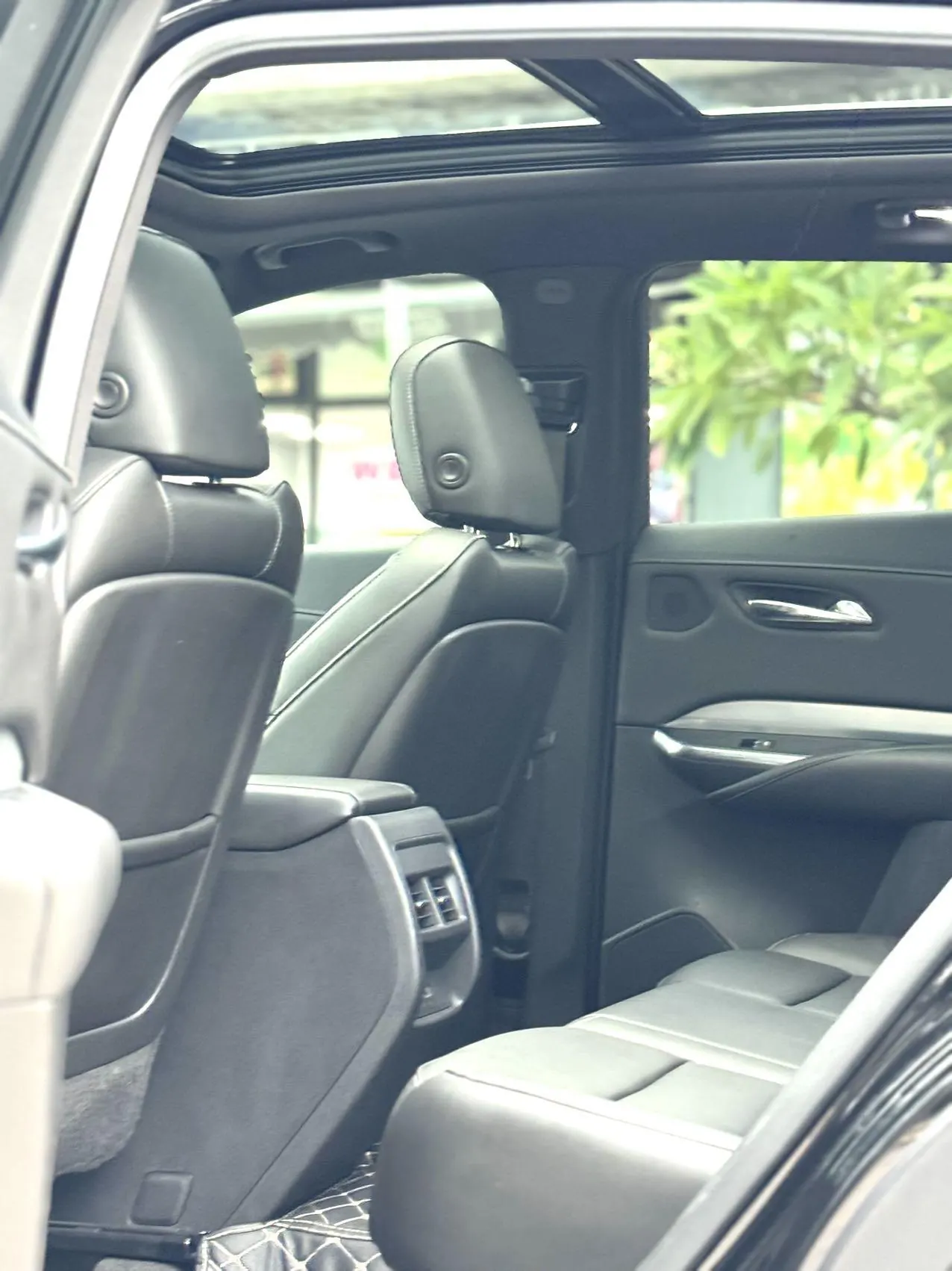 Cadillac 2021 XT4 2.0T 28T Two-Drive Leading Automatic Gear 6
