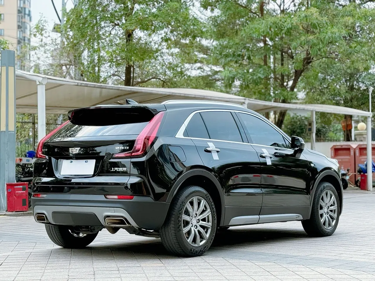 Cadillac 2021 XT4 2.0T 28T Two-Drive Leading Automatic Gear 9