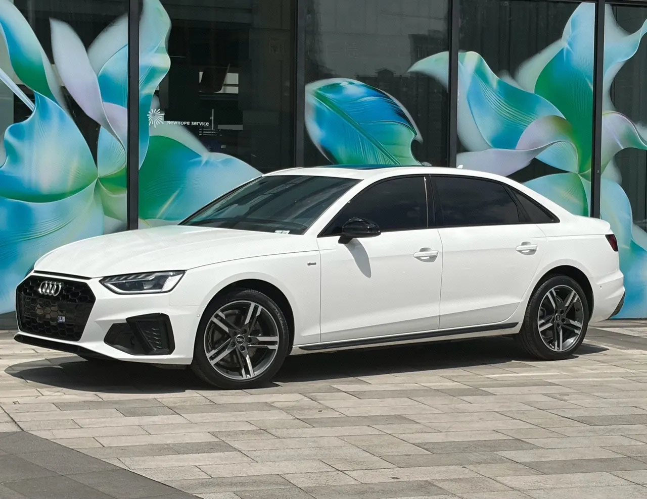 Open image lightbox: Audi 2022 A4L 2.0TFSI 40TFSI Deluxe Dynamic Automatic