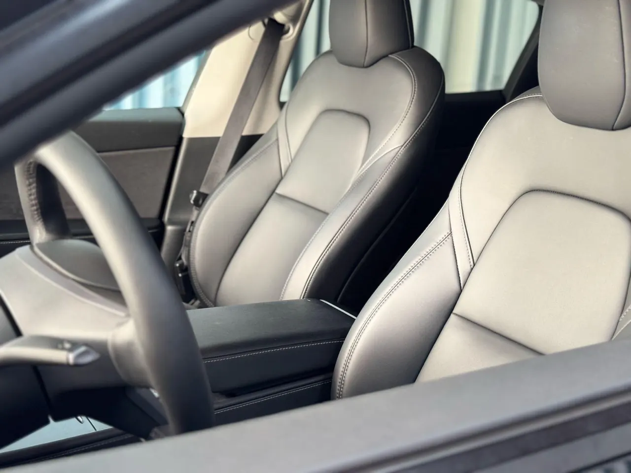Tesla 2022 Model Y long endurance all-wheel drive version (modified) automatic gear 3