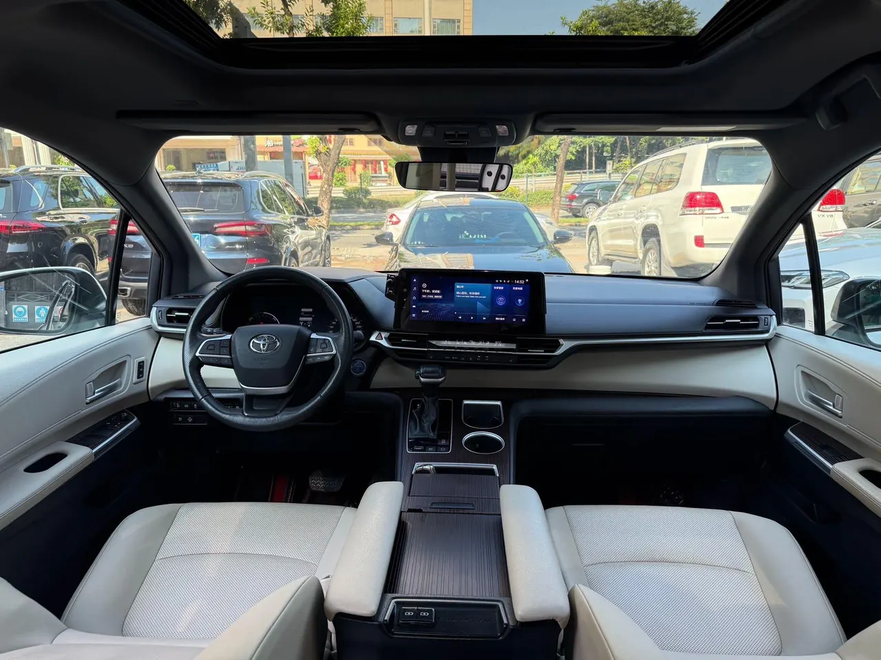 Toyota 2023 Grevia HYBRID 2.5 Stepless Premium PLUS Edition Automatic Gear 9