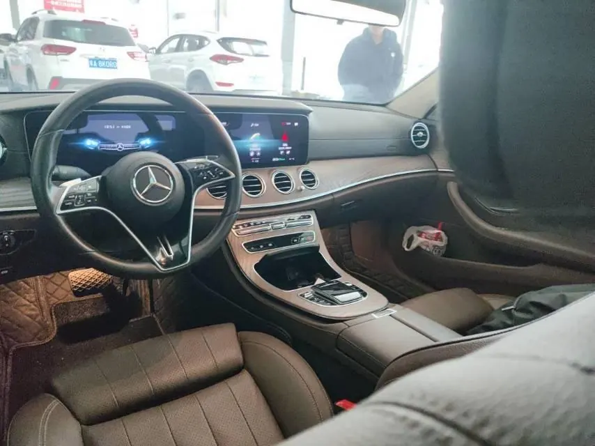 Mercedes Benz E Class 2021 E 260 L 2.0T (changed) automatic gear 5