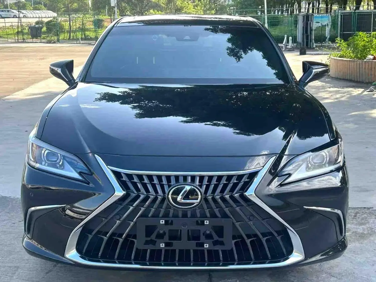 Lexus ES (Imported) 2022 ES300h 2.5 Stepless Excellence Edition Automatic Gear 2