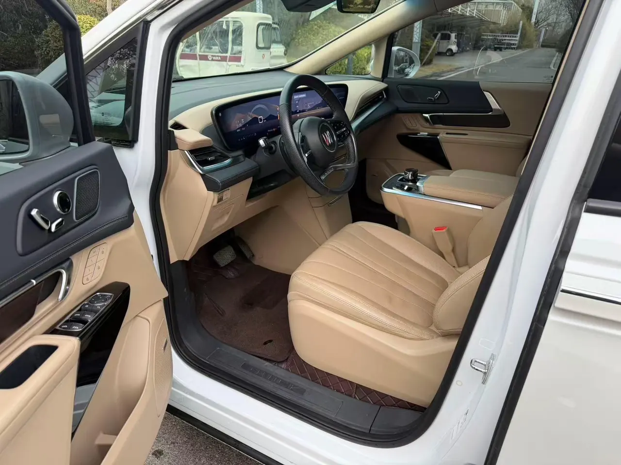 Buick 2023 Century 48V 2.0T Enjoy 7-seat Automatic 3