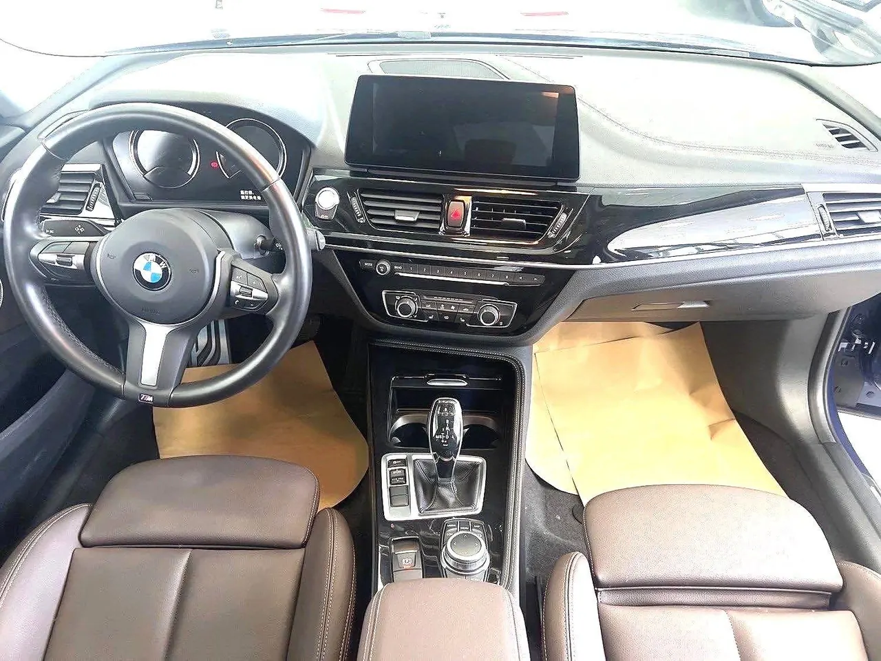 BMW 1 Series 2022 120i 1.5T M Sports Edition Automatic Gear 5