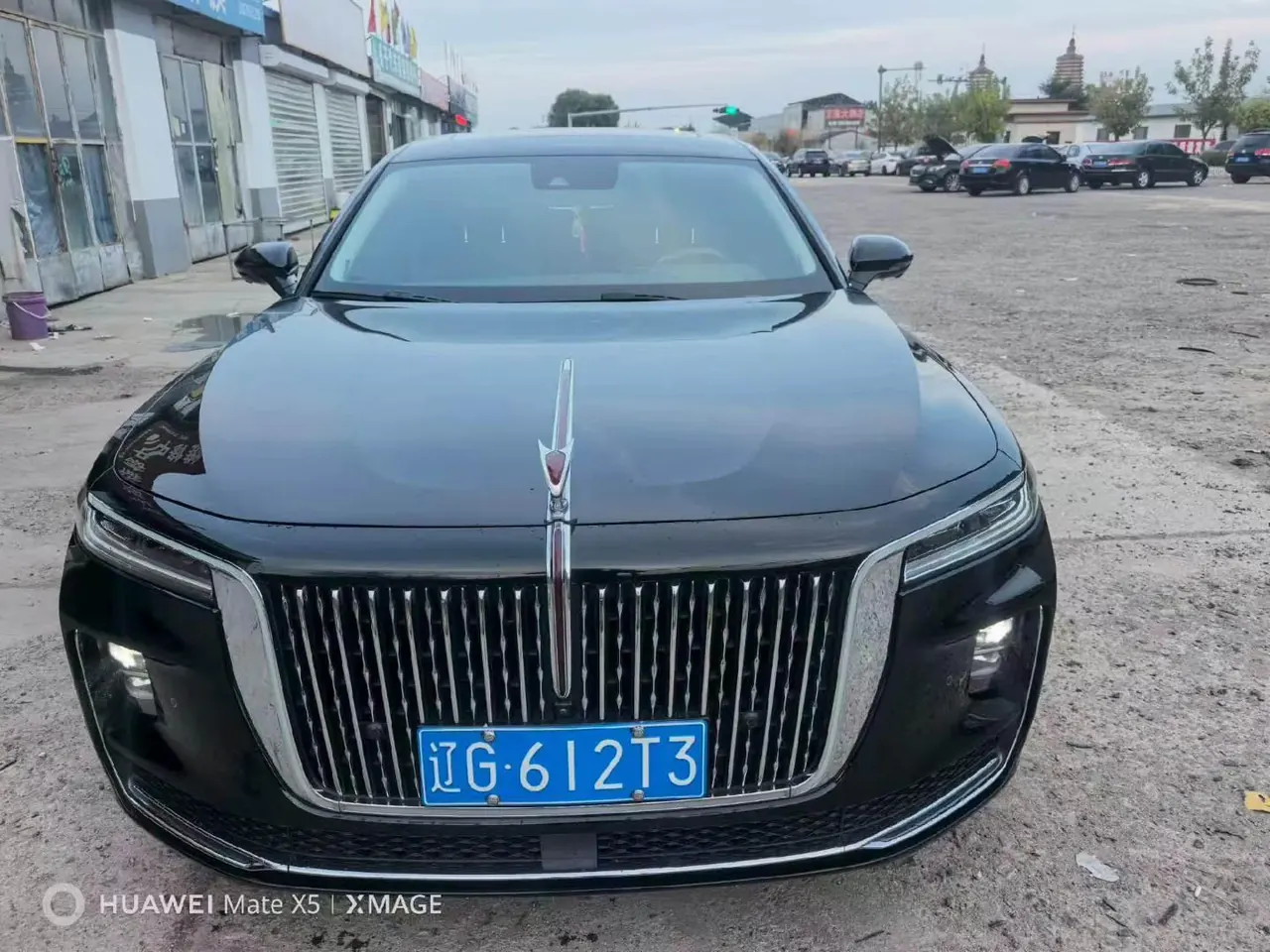 HongQi 2020 H9 3.0T Zhilian Qi Chang Edition Automatic Gear 2