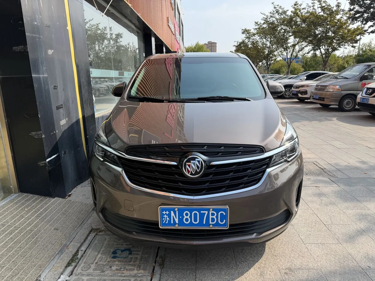 Buick 2021 GL8 Land Business Class 2.0T 652T Luxury Automatic Gear 2