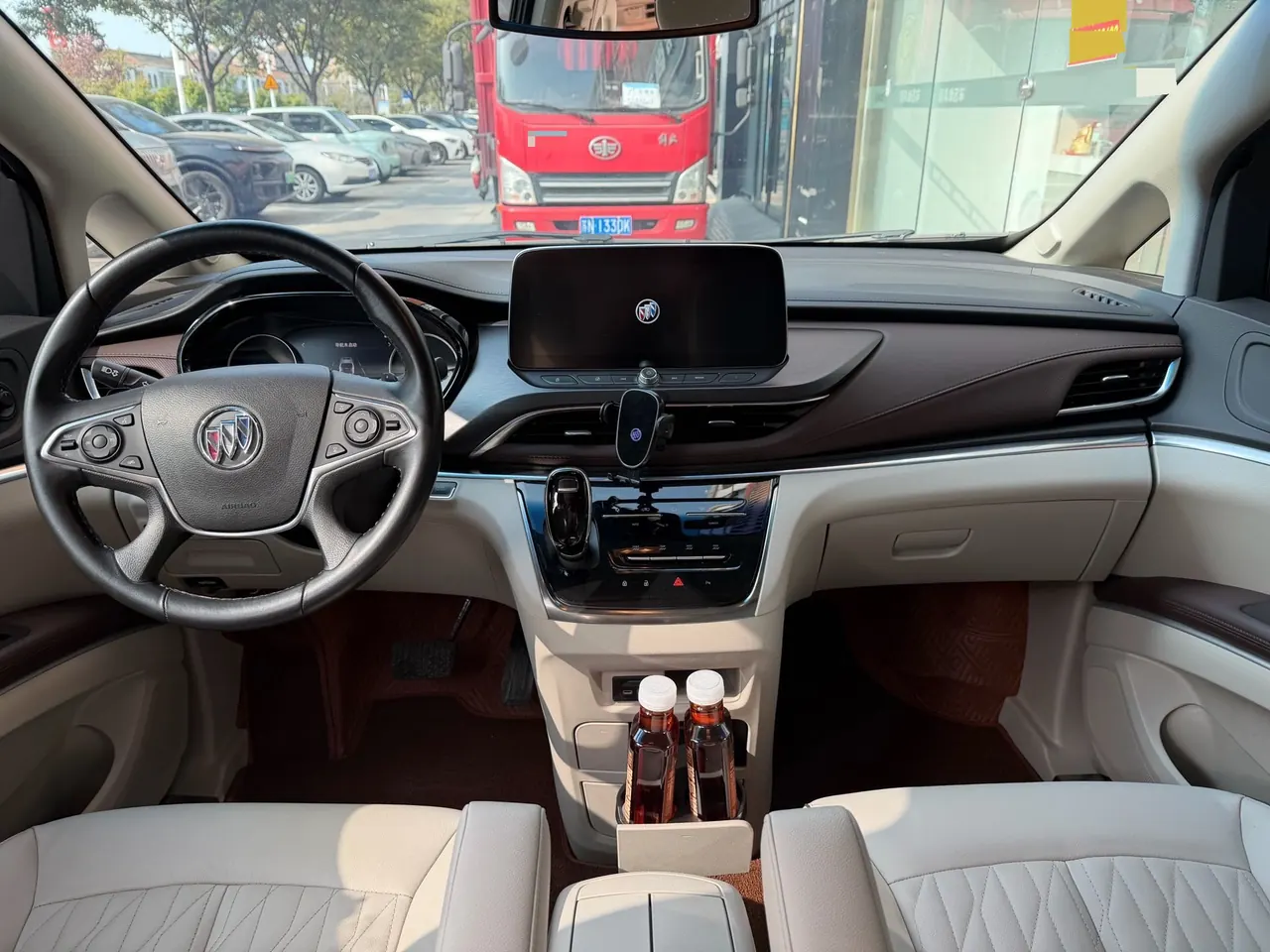 Buick 2021 GL8 Land Business Class 2.0T 652T Luxury Automatic Gear 5