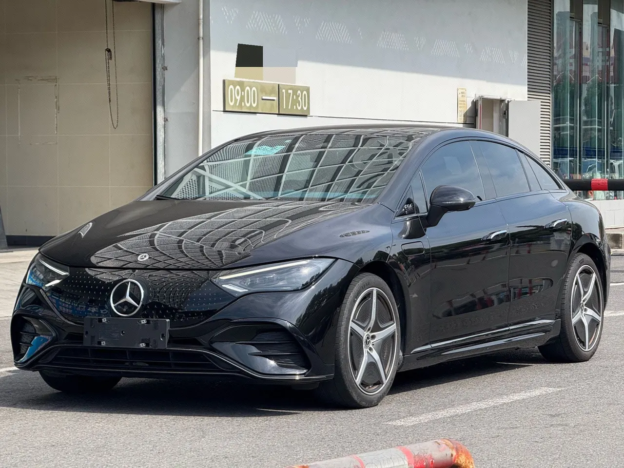 Mercedes Benz 2022 EQE 350 EQE 350 Special Edition Automatic Gear - View 1