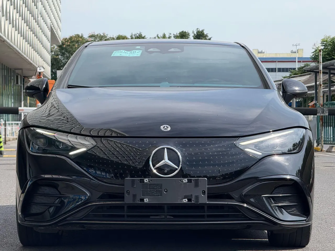 Mercedes Benz 2022 EQE 350 EQE 350 Special Edition Automatic Gear 2