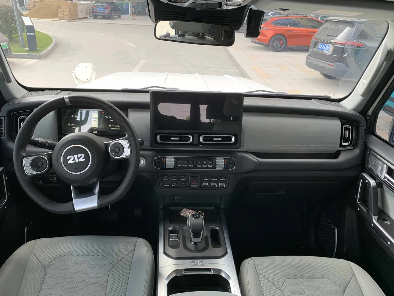 212 2025 T01 2.0T Diesel Edition Automatic Gear 4