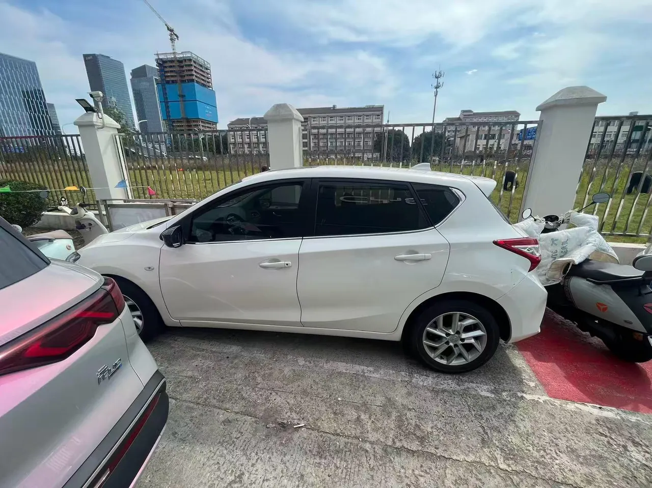 Nissan 2023 Tiida 1.6 Stepless Cool Edition Automatic Gear 5