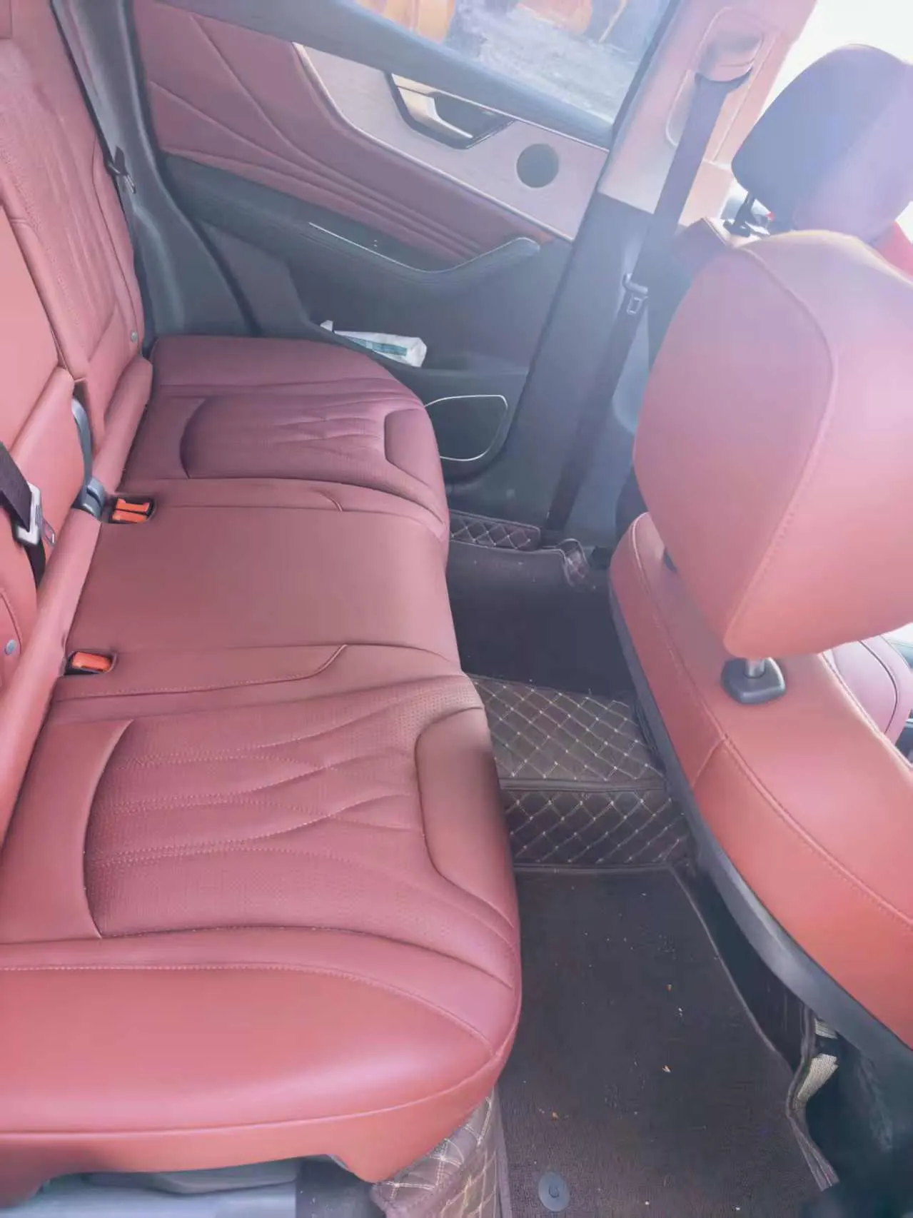 HongQi 2025 HS5 2.0T Two-Drive Flag Enjoy Pro Edition Automatic Gear 4