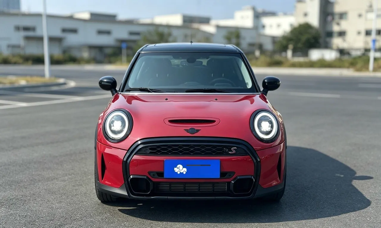 MINI Mini 5-Door (Imported) 2023 Mini Cooper S 2.0T Artist Automatic Gear 3