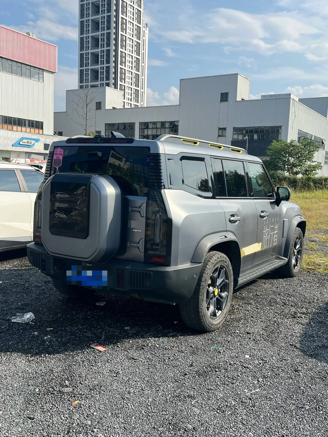 Jetour 2023 Traveler 2.0T Four-Wheel-Drive Cross-Country PRO Automatic 5