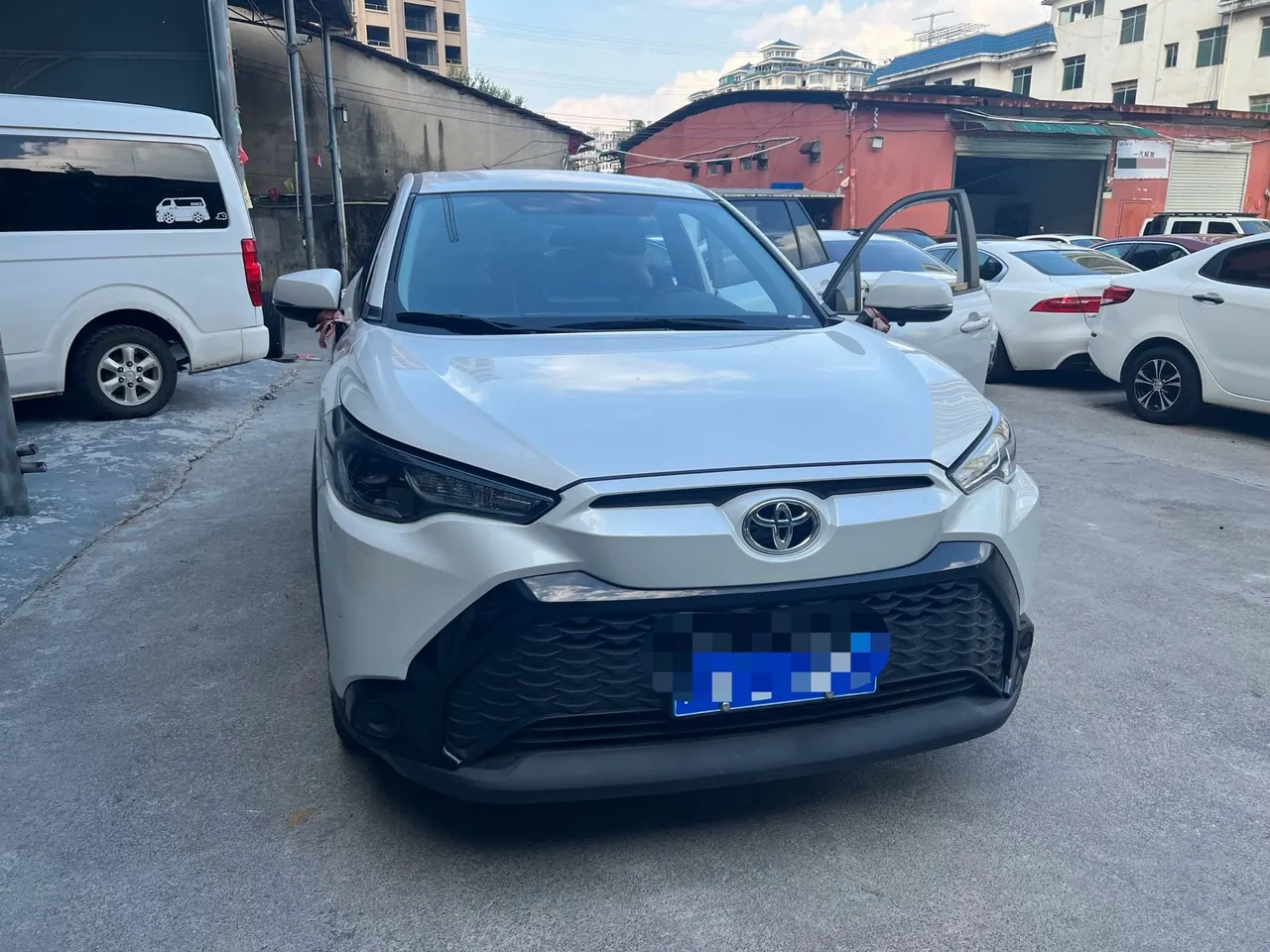 Toyota 2025 Front Landa 2.0 Stepless Elite plus Edition Automatic Gear 2