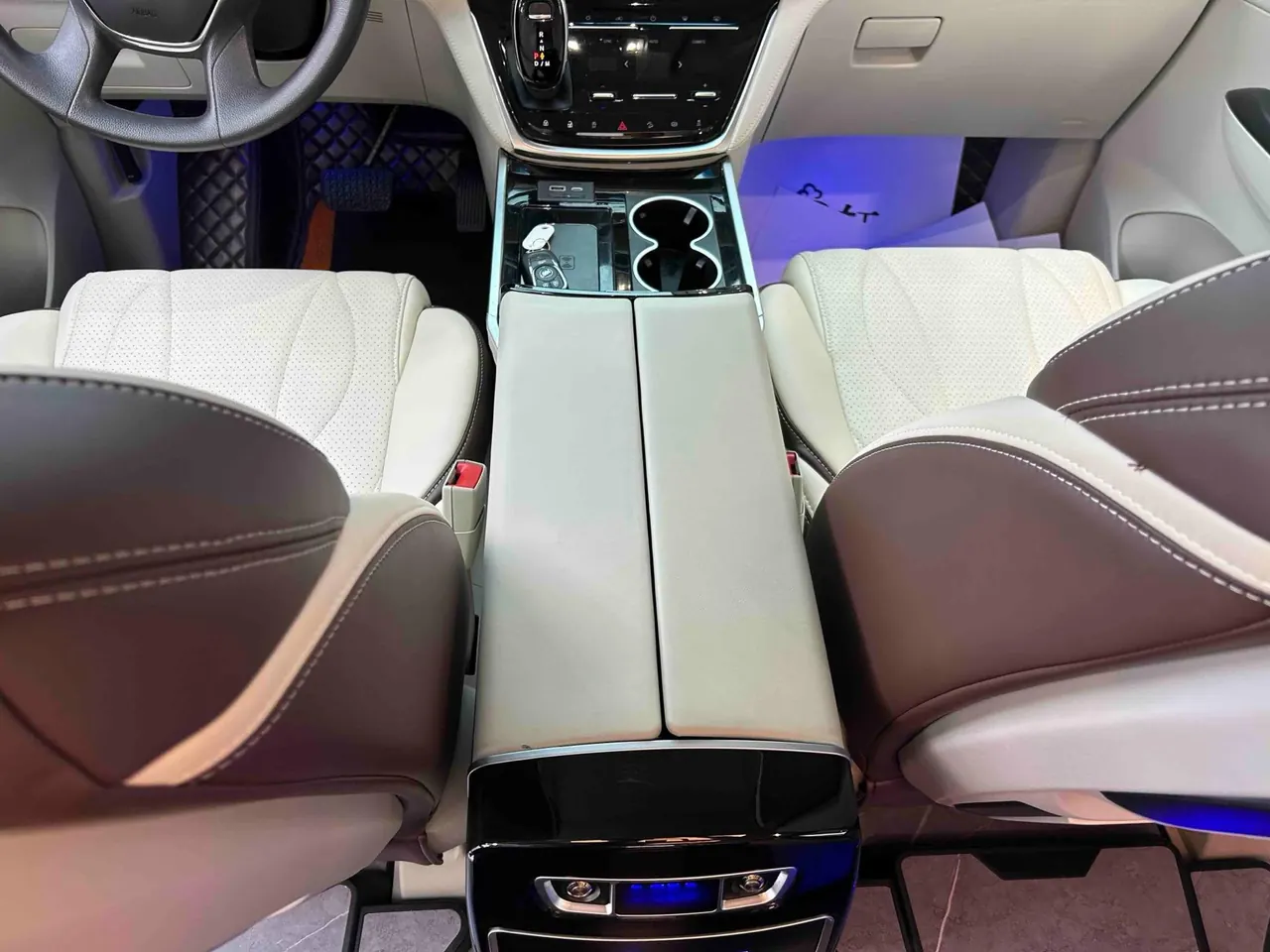 Buick 2023 GL8 ES Lu Zun 48V 2.0T 653T Comfortable Automatic Gear 6