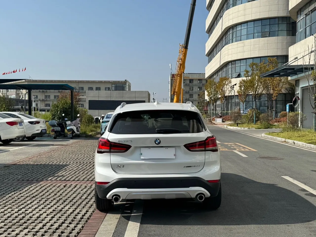 BMW 2022 X1 xDrive25Li 2.0T exclusive automatic gear 9