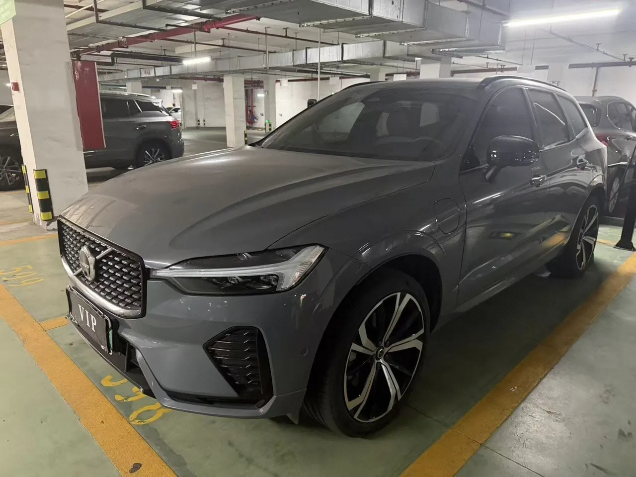 Volvo XC60 New Energy 2022 XC60 PHEV 2.0T T8 Four-wheel Drive Zhiyuan Deluxe Edition Automatic Gear - View 1