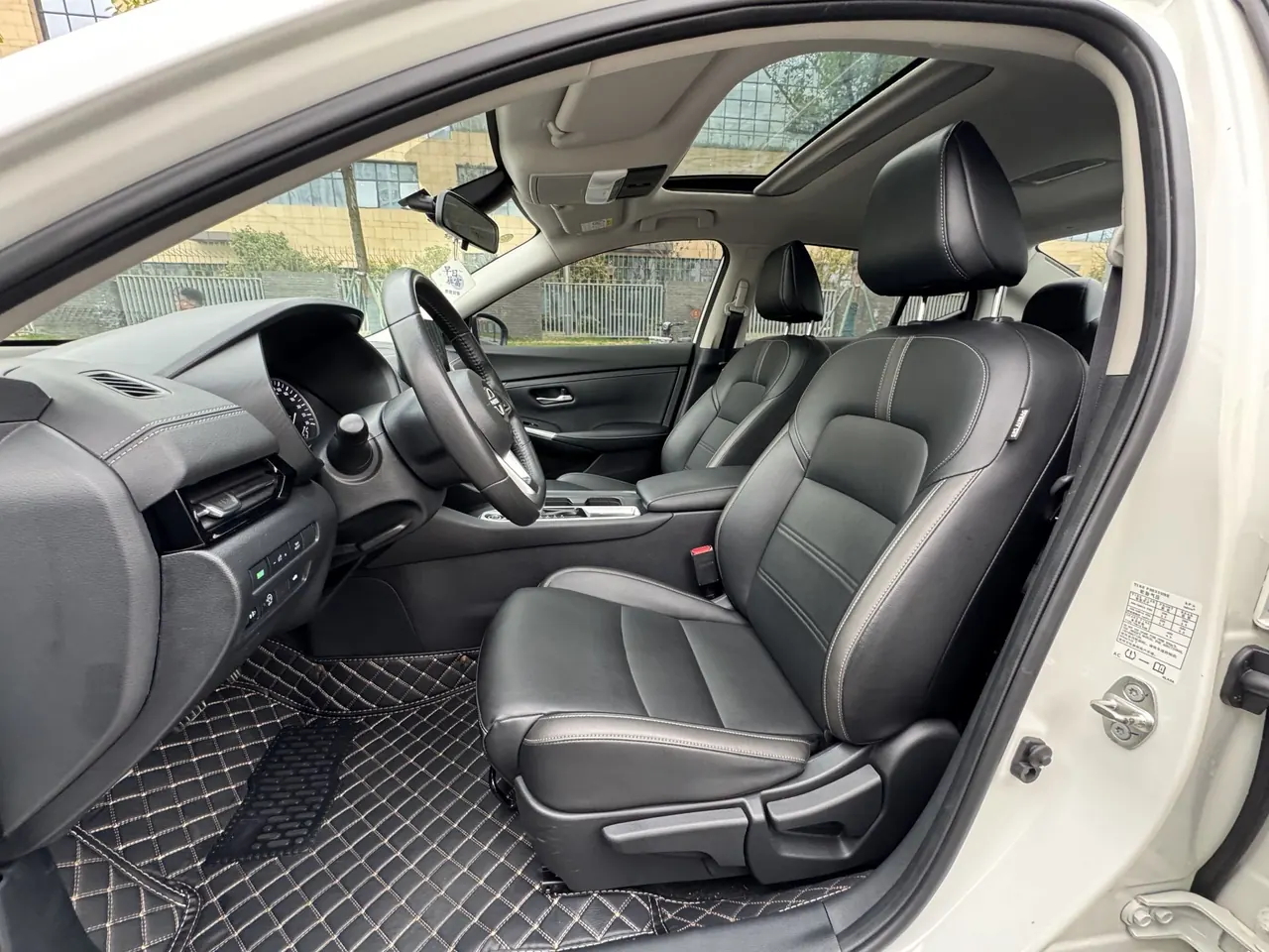 Nissan 2022 Sylphy 1.6 Stepless XL Pleasant Edition Automatic Gear 9