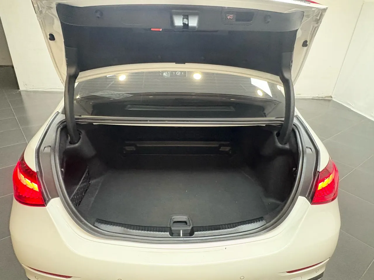 Mercedes Benz Class C 2025 C 260 L 48V 1.5T Sports Edition (Modified) Automatic Gear 11
