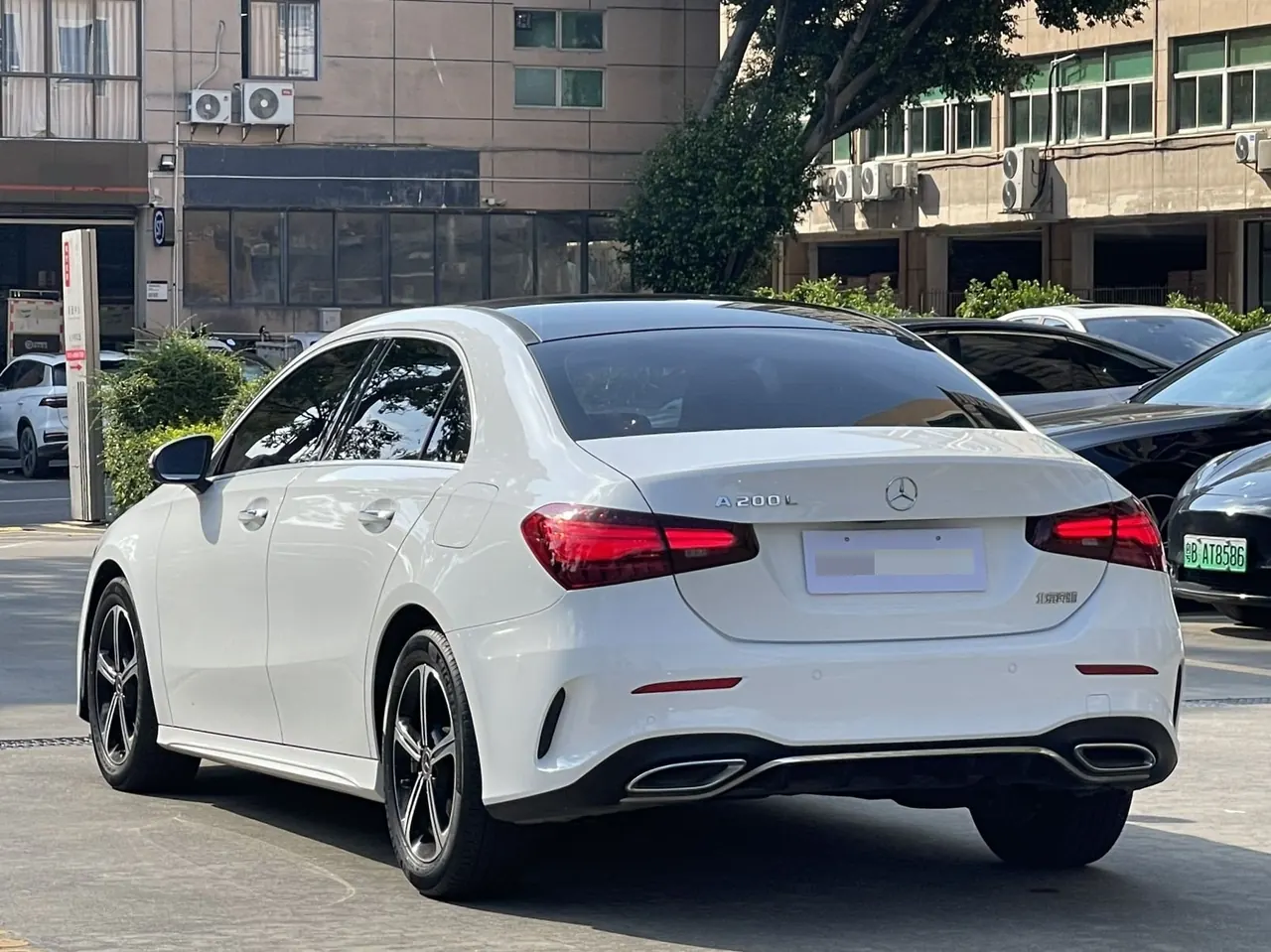 Mercedes Benz Class A 2023 A 200 L 1.3T Fashion Automatic Gear 6