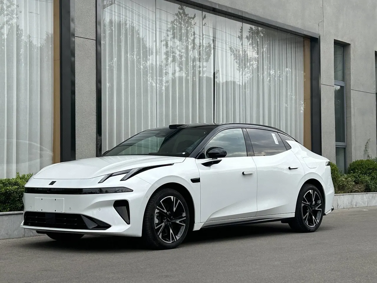 LYNK&amp;CO 2026 LYNK&amp;CO 07 EM-P 1.5T 126 Long Endurance Ultra Auto - View 1