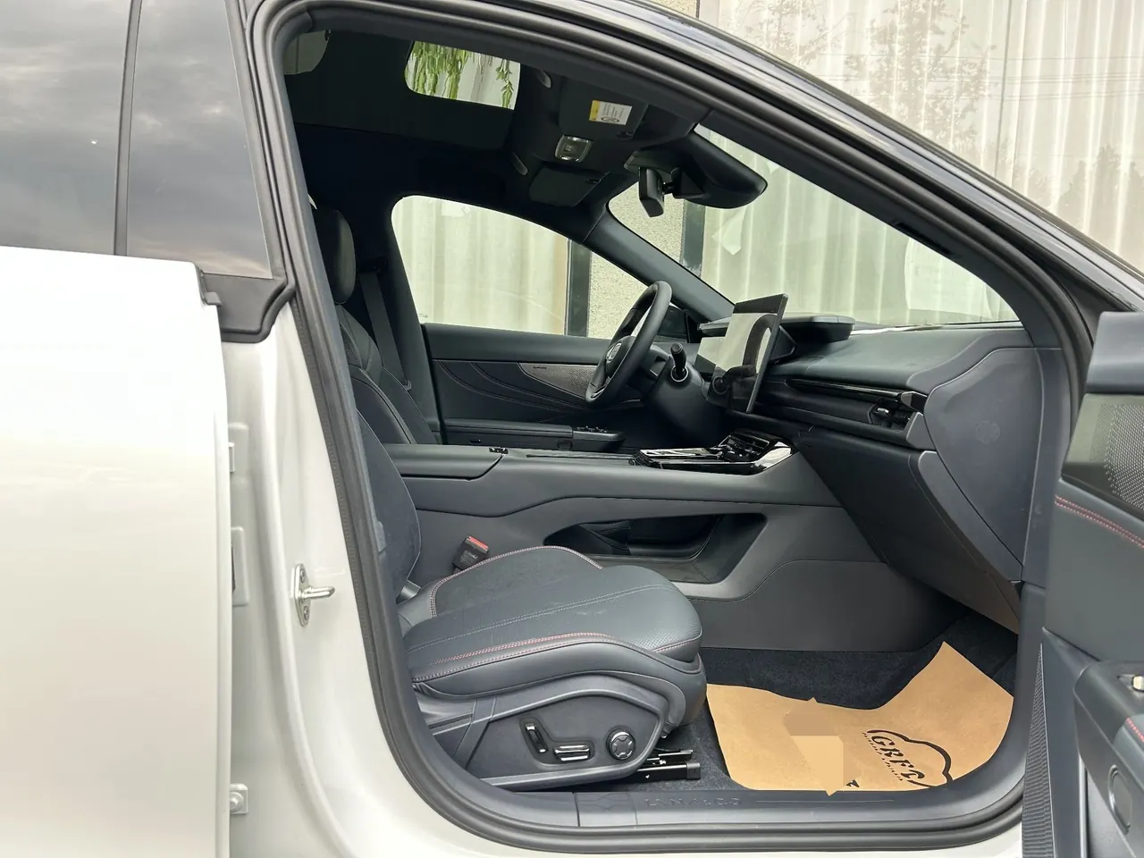 LYNK&amp;CO 2026 LYNK&amp;CO 07 EM-P 1.5T 126 Long Endurance Ultra Auto 7