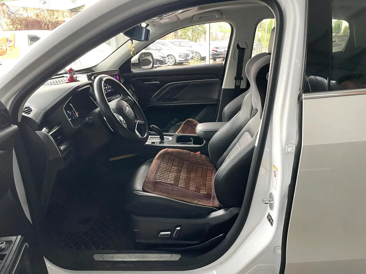 Haval 2023 H6 1.5T National Tide Champion Edition Automatic Gear 2