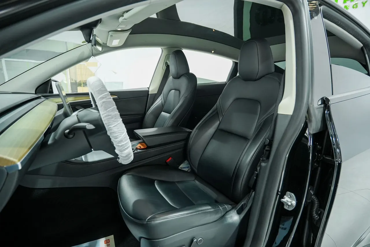 Tesla 2022 Model Y rear-wheel drive version (facelift) automatic gear 4