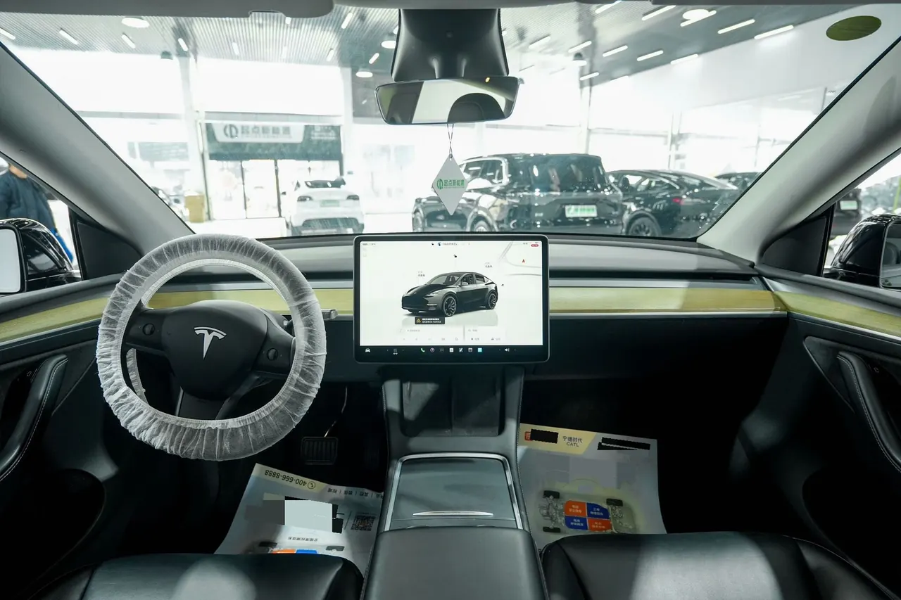 Tesla 2022 Model Y rear-wheel drive version (facelift) automatic gear 6