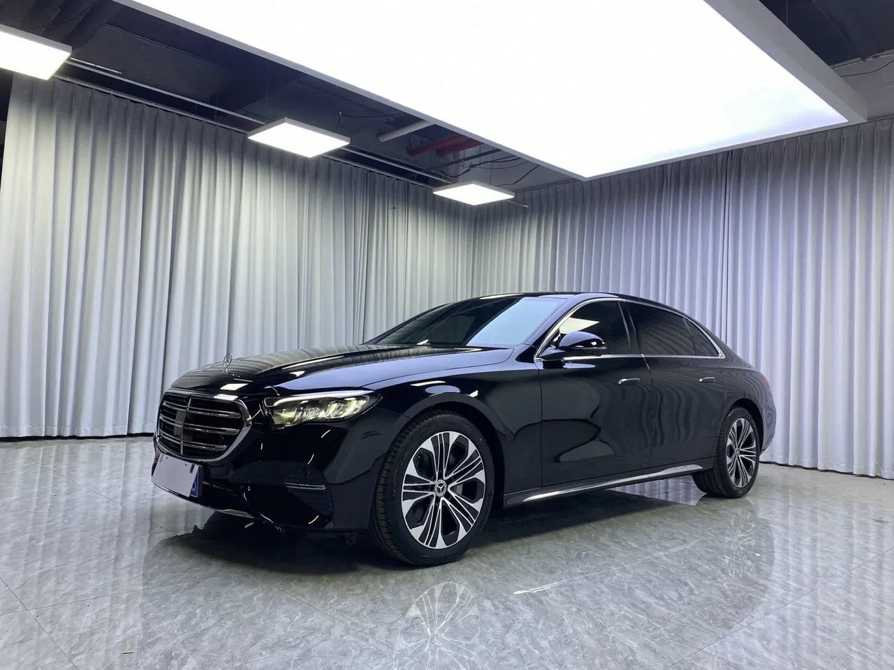 Open image lightbox: Mercedes Benz E-Class 2026 model E 300 L 48V 2.0T Luxury Edition Automatic